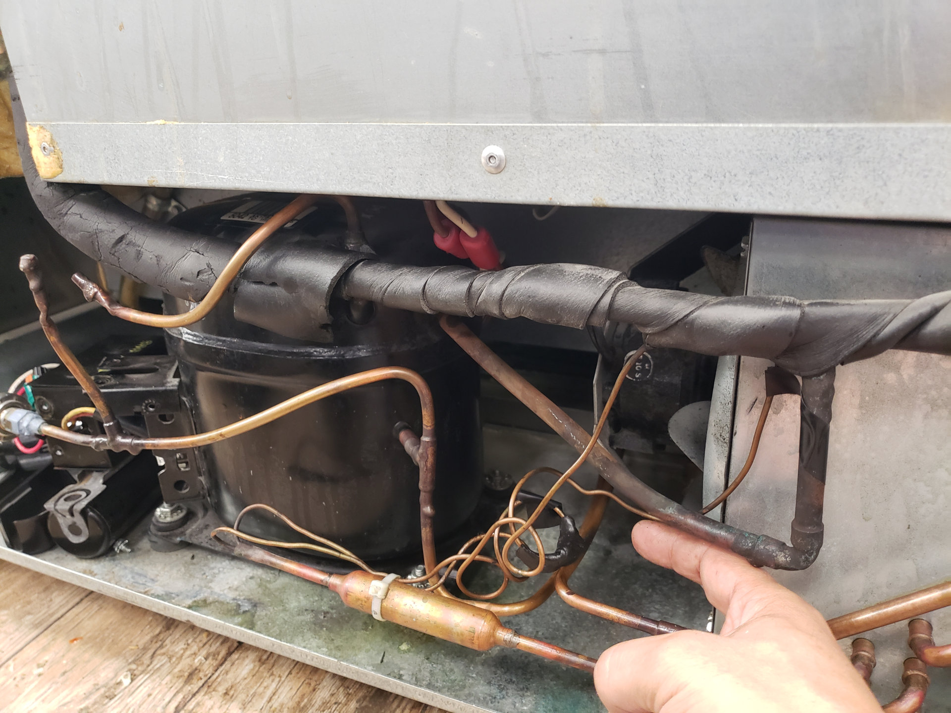 refrigerant freon R404 repair
